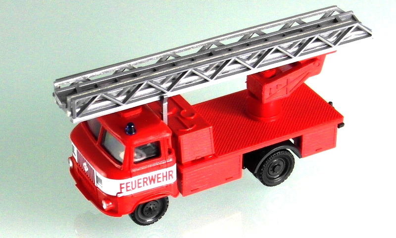 IFA W-50 létrás tűzoltó autó