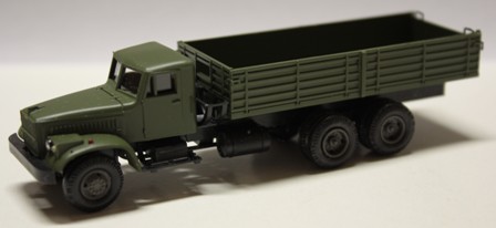 KRAZ 257 Hosszú platós katonai teherautó